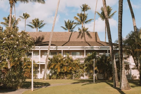 Plantation Hale Suites Hotel in Wailua