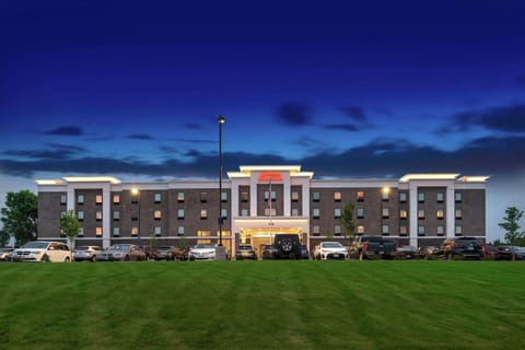 Hampton Inn & Suites Saint Paul Oakdale Woodbury Hotel in Oakdale