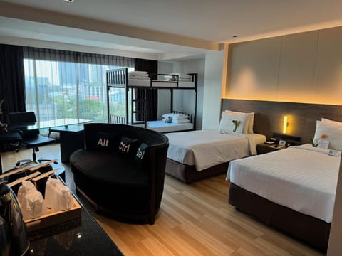 Golden Tulip Mandison Suites Hotel in Bangkok