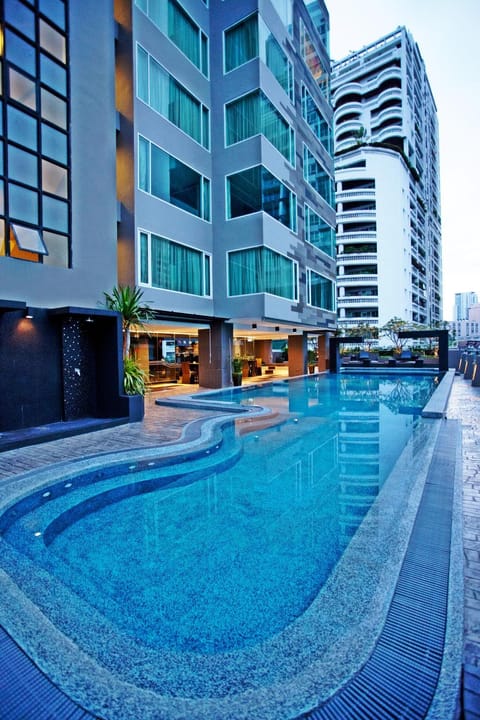 Golden Tulip Mandison Suites Hotel in Bangkok