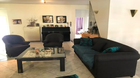 Friendly Family House Apartamento in Volos