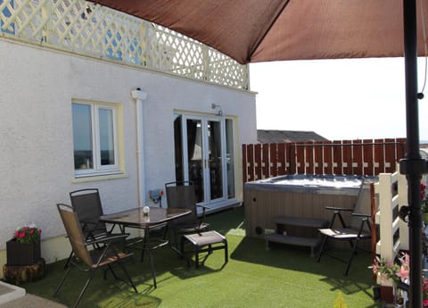 Hot Tub, Balcony/Terrace