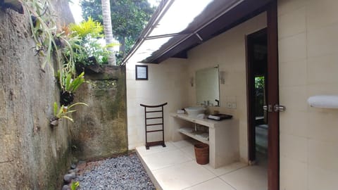 Villa Pantulan Bali Chalet in Sukawati