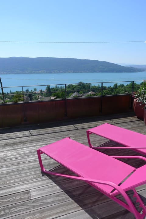 Balcony/Terrace, Lake view