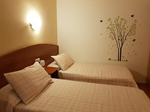 Hostal Mary Bed and Breakfast in Lloret de Mar
