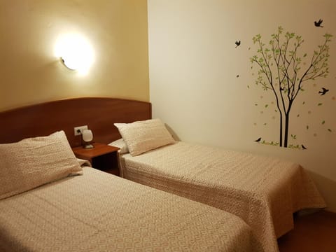 Hostal Mary Bed and Breakfast in Lloret de Mar