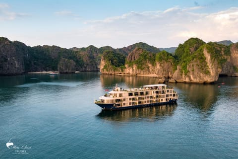 Mon Chéri Cruises Docked boat in Laos