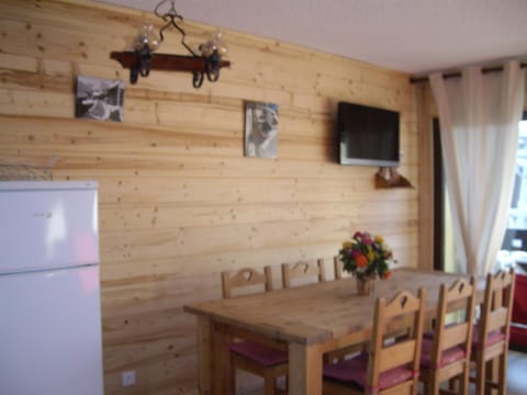 Chalet Amandine Condominio in Huez