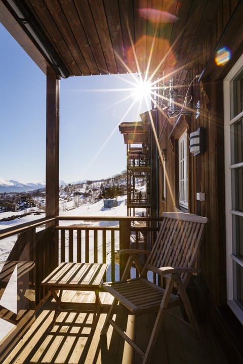 Balcony/Terrace, Balcony/Terrace, Mountain view, Mountain view