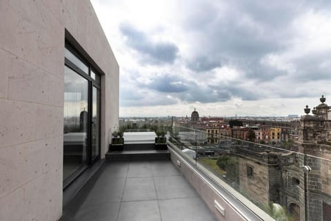 Hot Tub, Balcony/Terrace, City view