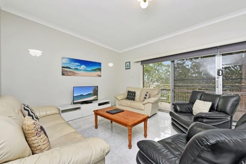 Fiddlers Green 8 Nelson Bay Apartment in Nelson Bay