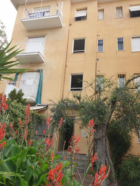 Appartamento con Vista Mare e Golfo Eigentumswohnung in Laigueglia