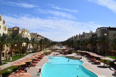 Comfortable studio in hotel 4 stars with private beach for non-egyptians only Condo in Hurghada