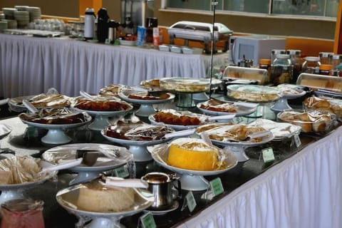 Breakfast, Buffet breakfast