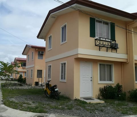 Eurich Furnished Unit 1 Maison in Caraga
