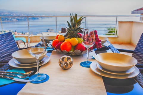 Day, Summer, Balcony/Terrace, On site, Sea view