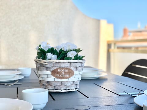 Balcony/Terrace, Decorative detail