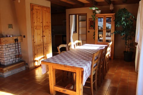 Dining area, wardrobe