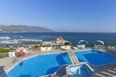 Nearby landmark, Day, Natural landscape, Mountain view, Pool view, Sea view, Swimming pool, sunbed