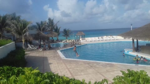 Departamento en zona hotelera Condo in Cancun