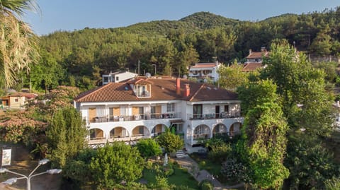 Liotopi Bed and Breakfast in Halkidiki