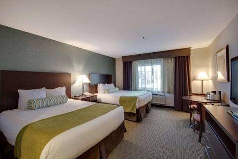 Best Western Plus, The Inn at Hampton Hotel in Hampton