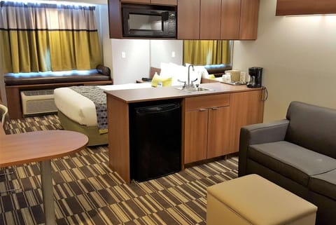 Microtel Inn & Suites by Wyndham Bellevue Hotel in Bellevue