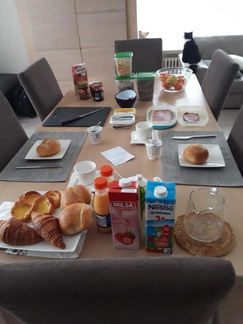 Kamer + douche in villa Übernachtung mit Frühstück in Knokke-Heist