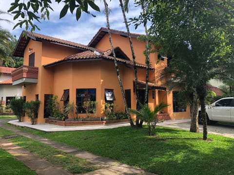 Casa de Praia Riviera de Sao Lourenco - Vilagio House in Bertioga