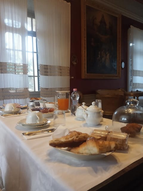 B&B Villa Gualterio Übernachtung mit Frühstück in Bolsena