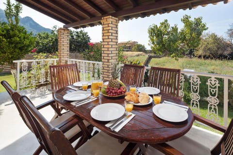 Villa Marietta Chalet in Peloponnese, Western Greece and the Ionian