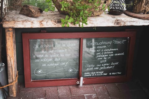 Facade/entrance, Food