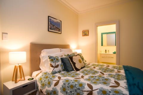 Sunny Mornington 2 Bedroom Guest Suite Übernachtung mit Frühstück in Dunedin