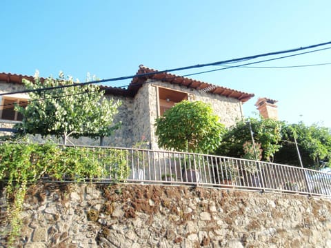 Las Glicinias House in Valle del Jerte