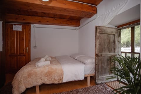 Kulla Pracja Theth Bed and Breakfast in Montenegro