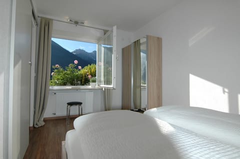Bed, Summer, Bedroom, Mountain view