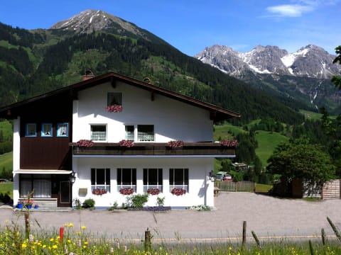 Property building, Facade/entrance, Mountain view