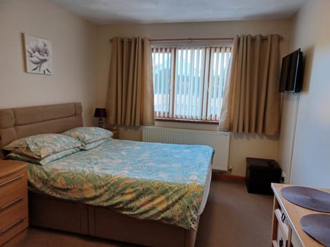 Dunroaming Cottage House in Wales