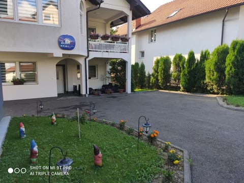 Apartments Airport Inn Condo in Federation of Bosnia and Herzegovina