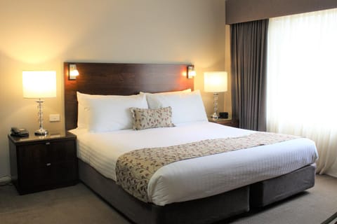 Carlyle Suites & Apartments Aparthotel in North Wagga Wagga