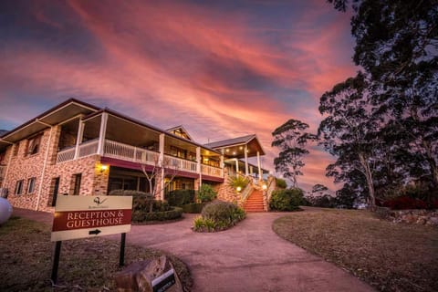 Robyn's Nest Lakeside Resort Alojamiento y desayuno in Merimbula