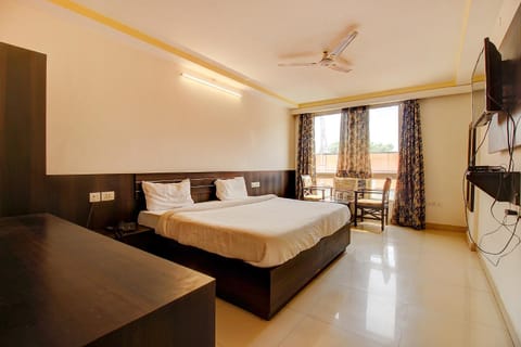 FabHotel PS Grand Hotel in Lucknow