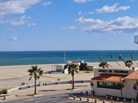 Hotel de la Plage - Barcares Hotel in Le Barcarès