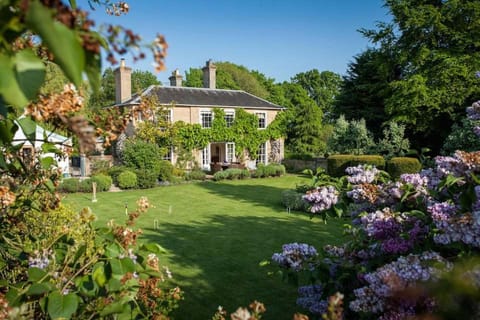 Vicarage House & Pool House House in Breckland District