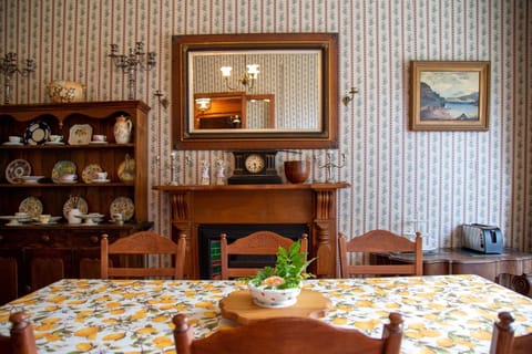 Dining area, Breakfast