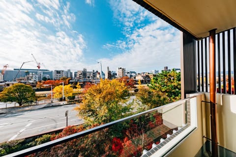 View (from property/room), Balcony/Terrace