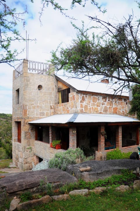 Facade/entrance, Natural landscape, Bird's eye view, Floor plan, On site, Garden view, Mountain view, River view