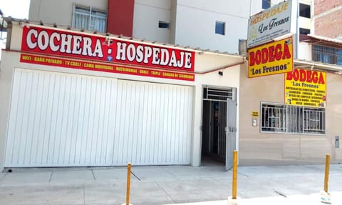 Hospedaje Residencial Los Fresnos - Miraflores Piura Hotel in Piura