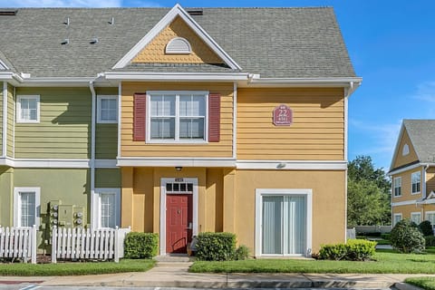 Facade/entrance, Family