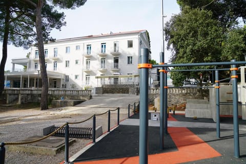 Facade/entrance, Neighbourhood, Street view, Sports